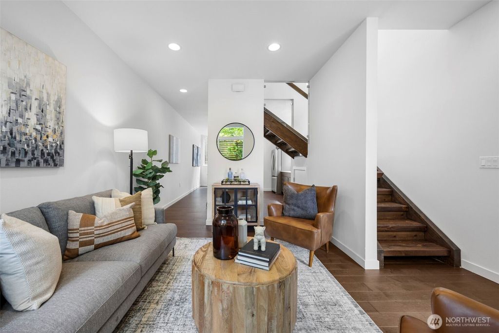Photo of 1415 E Fir Street, Seattle, WA 98122 (MLS # 2522949)