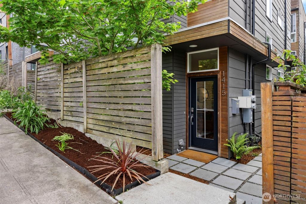 Photo of 1415 E Fir Street, Seattle, WA 98122 (MLS # 2522949)