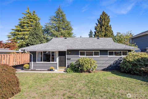 1407 Moorlands Drive Tacoma WA 98405