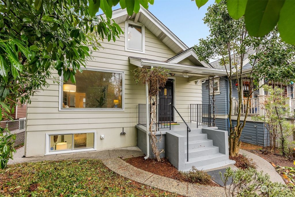 Photo of 112 NE 63rd Street, Seattle, WA 98115 (MLS # 2190719)