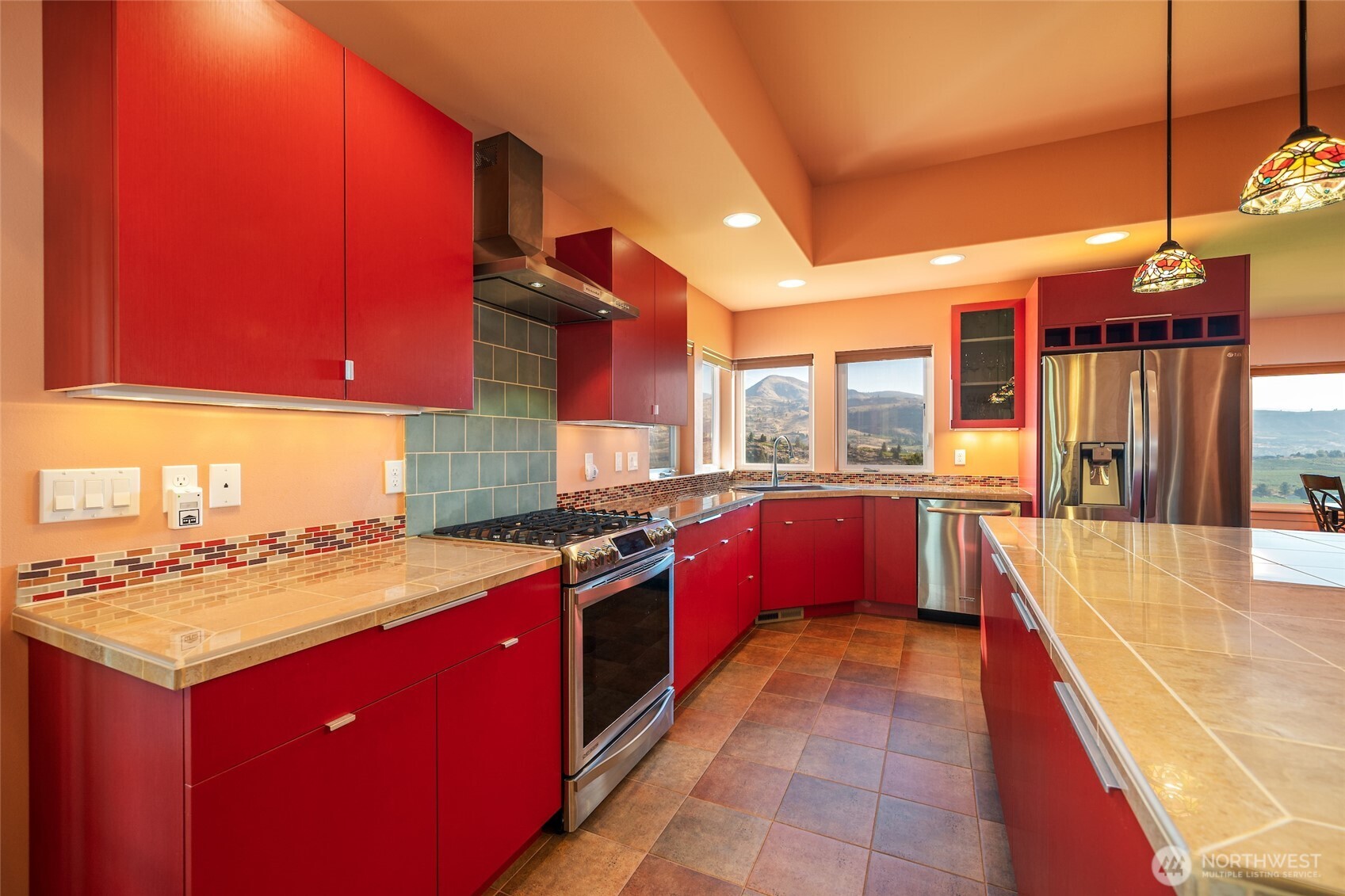 555 Loop Avenue