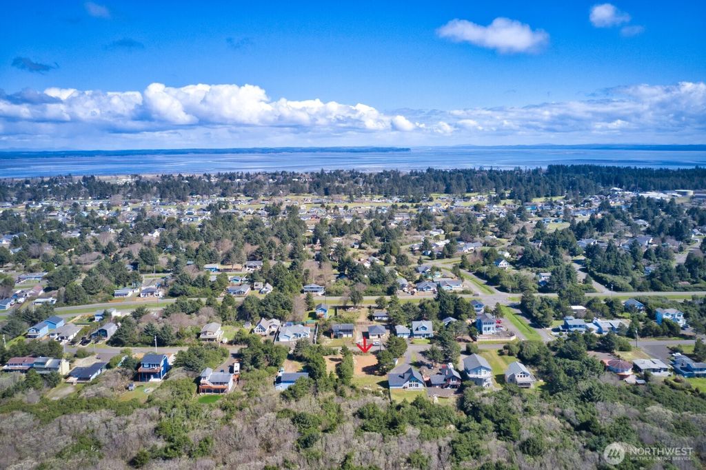 Photo of 317 Sand Dune Avenue NW, Ocean Shores, WA 98569 (MLS # 2492921)