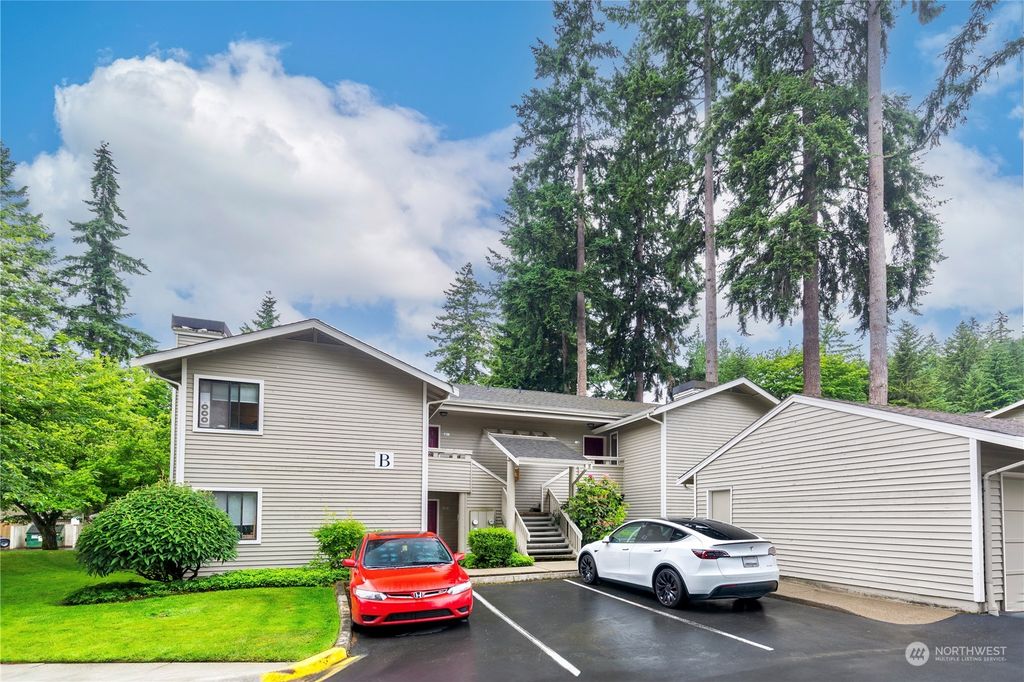 Photo of 9009 Avondale Road NE #B204, Redmond, WA 98052 (MLS # 2126558)