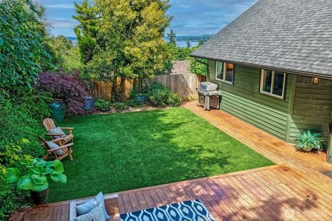 Photo of 4927 50th Avenue S, Seattle, WA 98118 (MLS # 2530101)