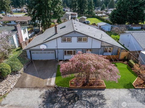 Photo of 17245 SE 262nd Street, Covington, WA 98042 (MLS # 2562420)