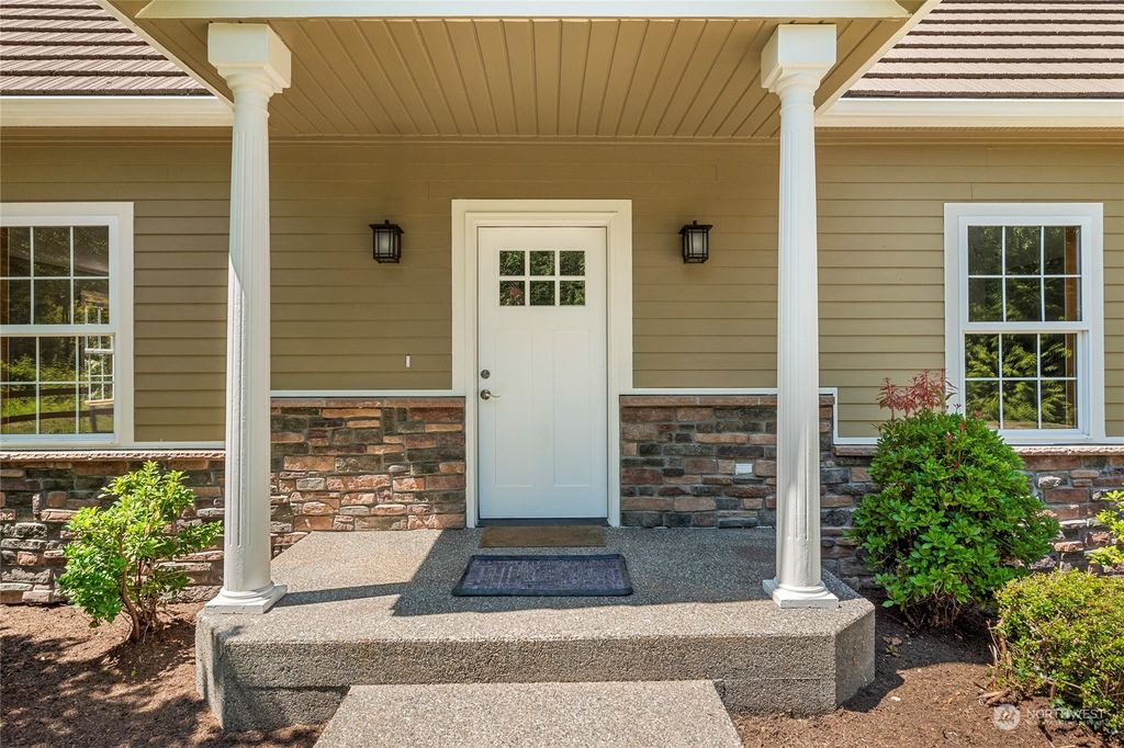 Photo of 15816 66th Avenue NW, Stanwood, WA 98292 (MLS # 2133119)