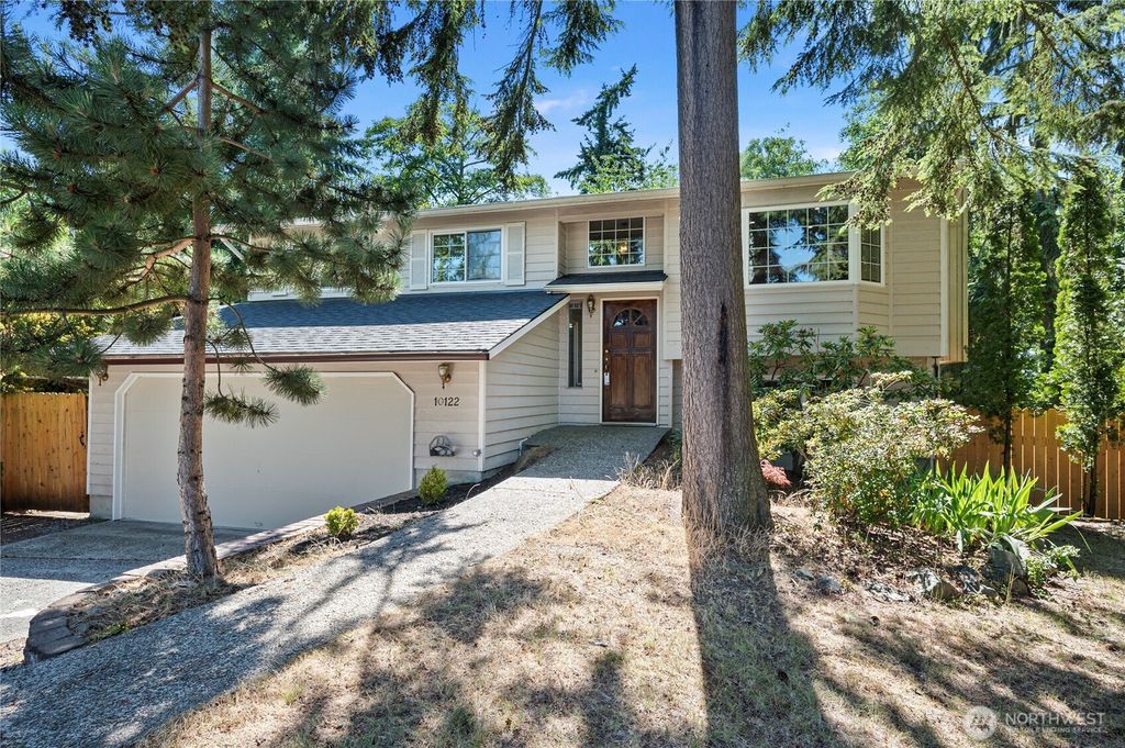 Photo of 10122 50th Place W, Mukilteo, WA 98275 (MLS # 2458507)