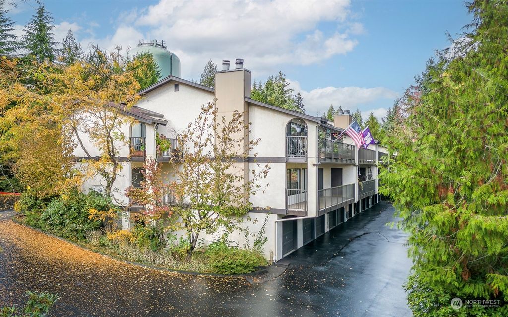 Photo of 17916 23rd Court NE #203, Shoreline, WA 98155 (MLS # 2177323)