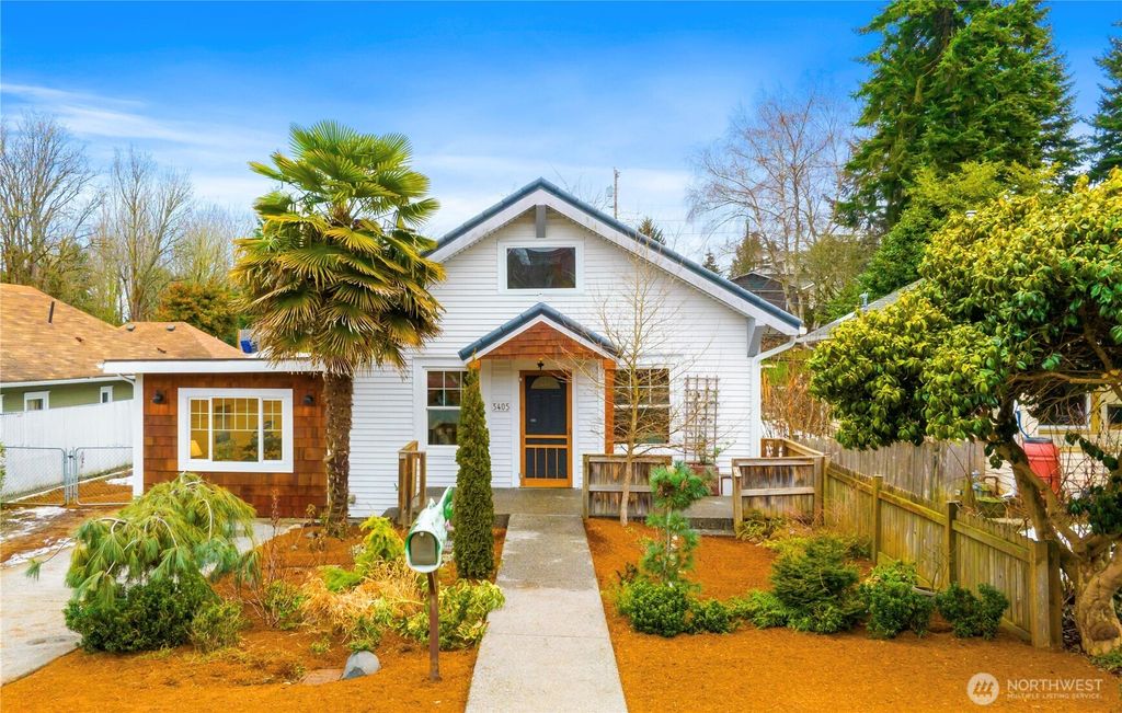 Photo of 3405 Nassau Street, Everett, WA 98201 (MLS # 2332652)