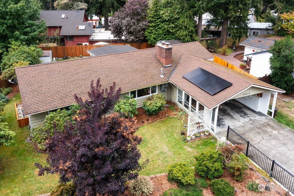 Photo of 23212 63rd Avenue W, Mountlake Terrace, WA 98043 (MLS # 2294108)
