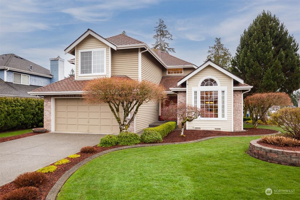 Photo of 11805 SE 321st Place, Auburn, WA 98092 (MLS # 2061481)