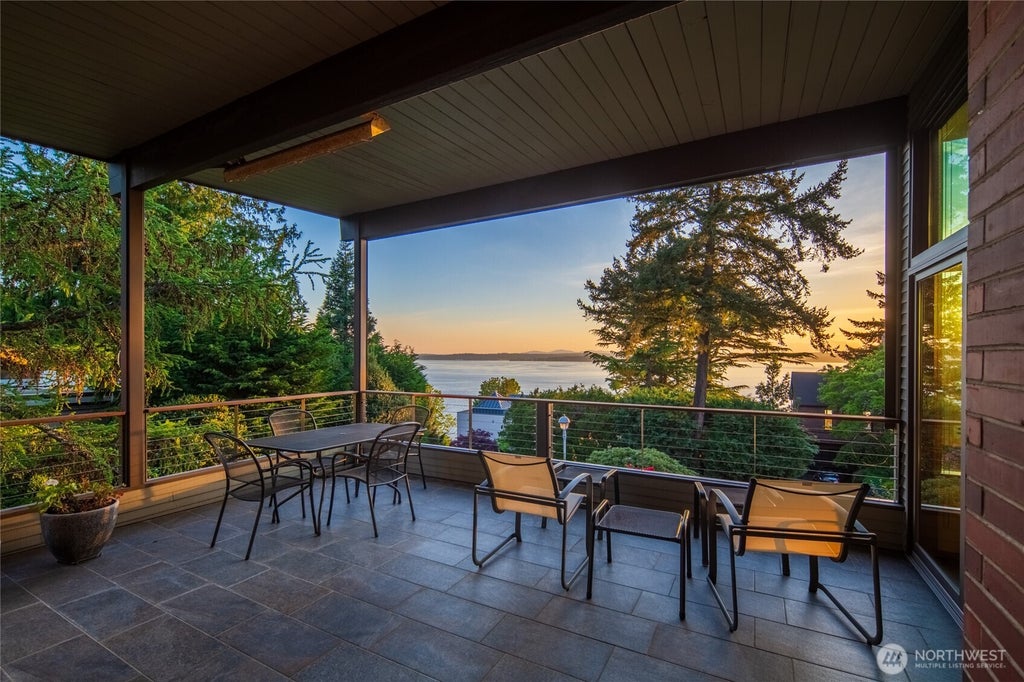 Photo of 3201 Magnolia Boulevard W, Seattle, WA 98199 (MLS # 2573878)