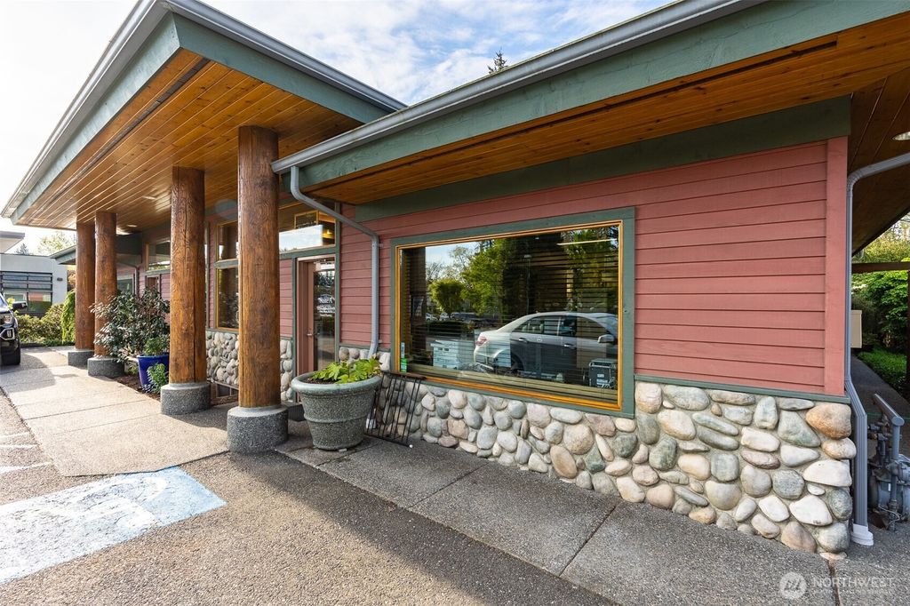 Photo of 3136 Squalicum Parkway #A, Bellingham, WA 98225 (MLS # 2460971)