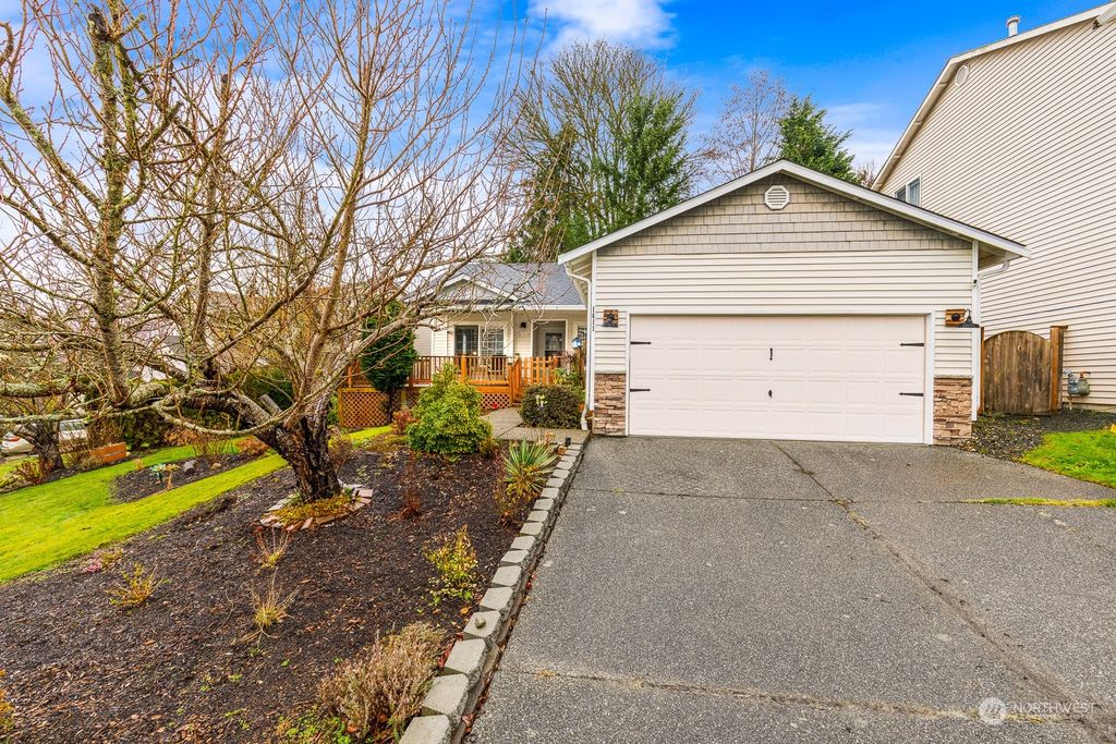 Photo of 1411 114th Avenue SE, Lake Stevens, WA 98258 (MLS # 2204516)