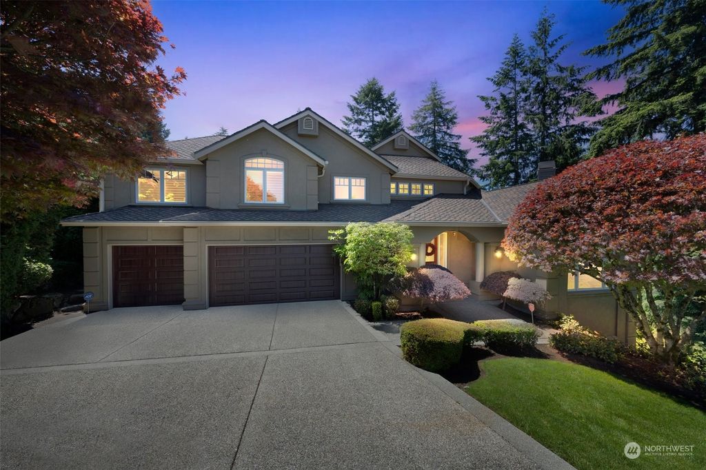 Photo of 14504 SE 85th Street, Newcastle, WA 98059 (MLS # 2254075)