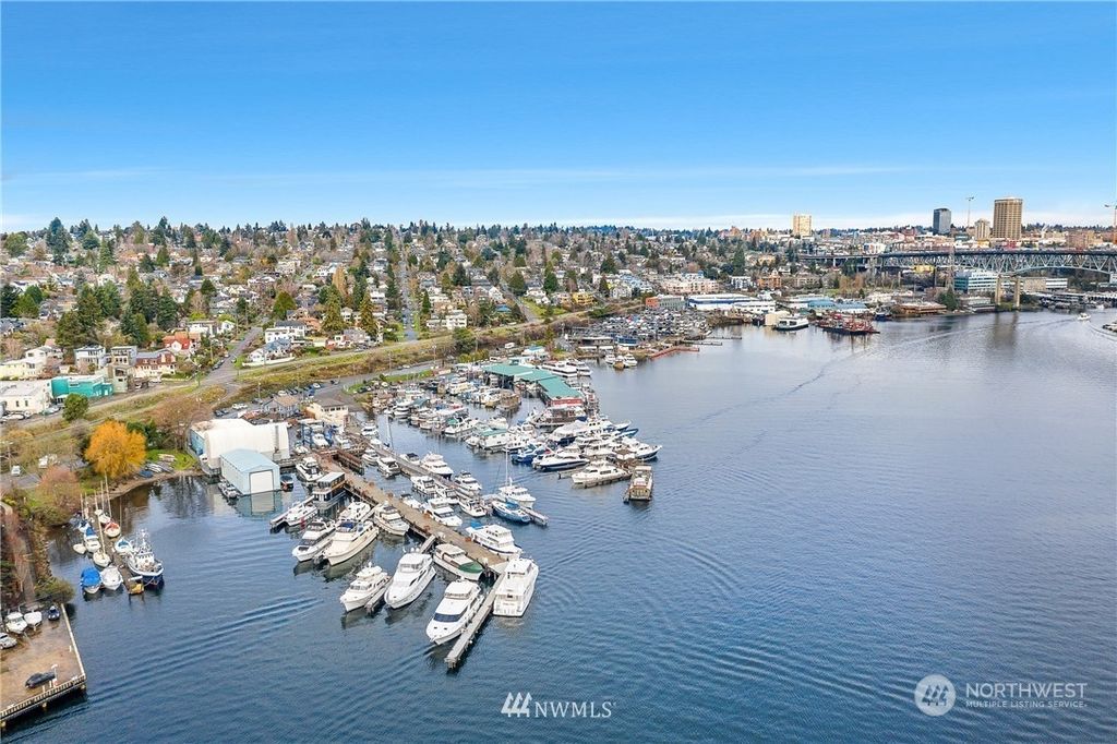 Photo of 2309 N Northlake Way #2A, Seattle, WA 98103 (MLS # 2314725)