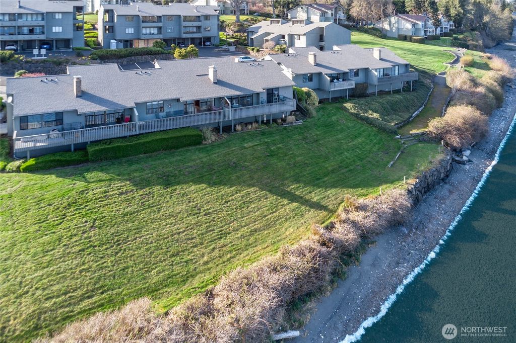 Photo of 80 Cascade Place #29, Port Ludlow, WA 98365 (MLS # 2493059)