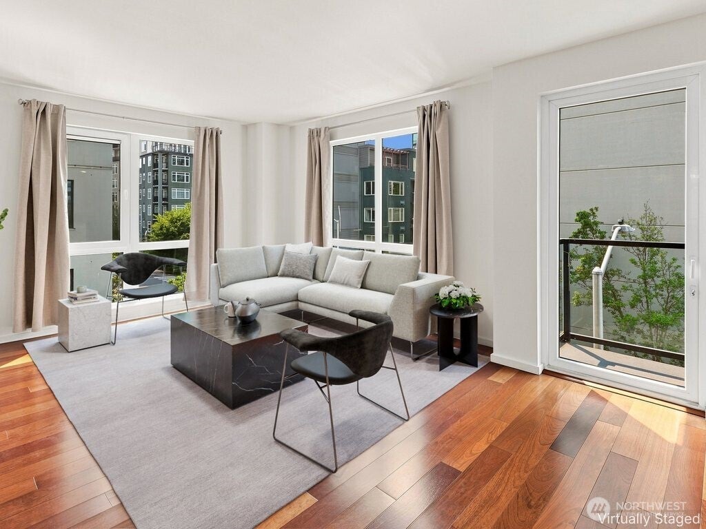 81 Clay Street 430