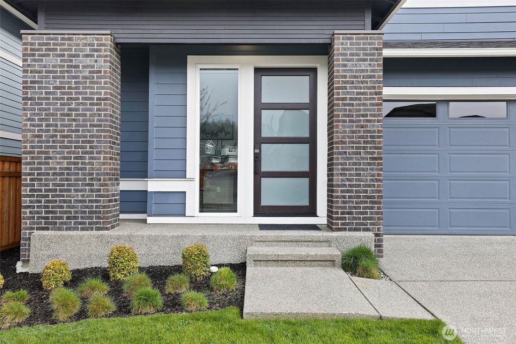 Photo of 18983 129th Street Ct E, Bonney Lake, WA 98391 (MLS # 2499824)