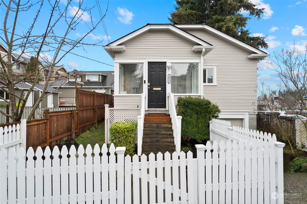 Photo of 4013 High Street, Everett, WA 98201 (MLS # 2029076)