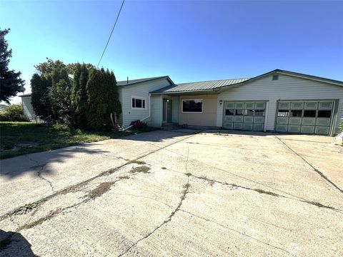 Photo of 3491 Reecer Creek Road, Ellensburg, WA 98926 (MLS # 2422629)