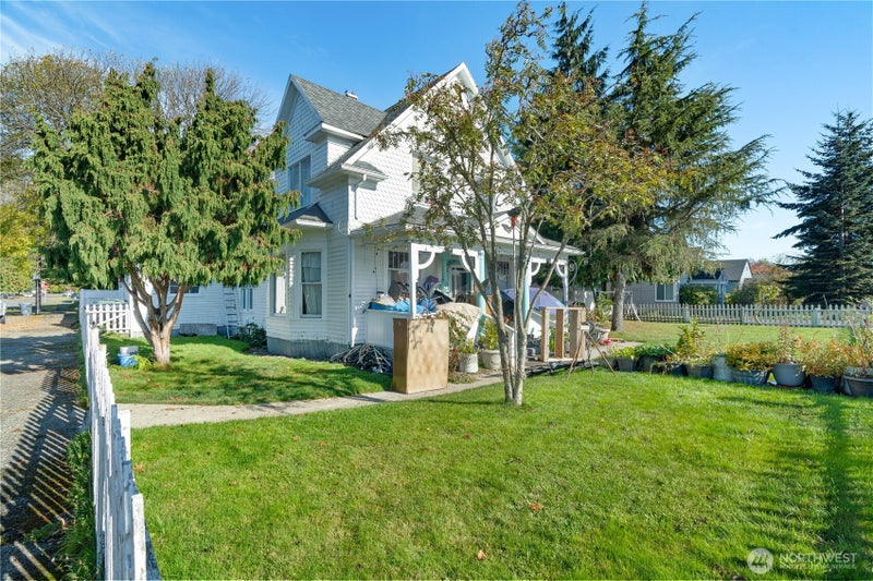 2701 Simpson Avenue