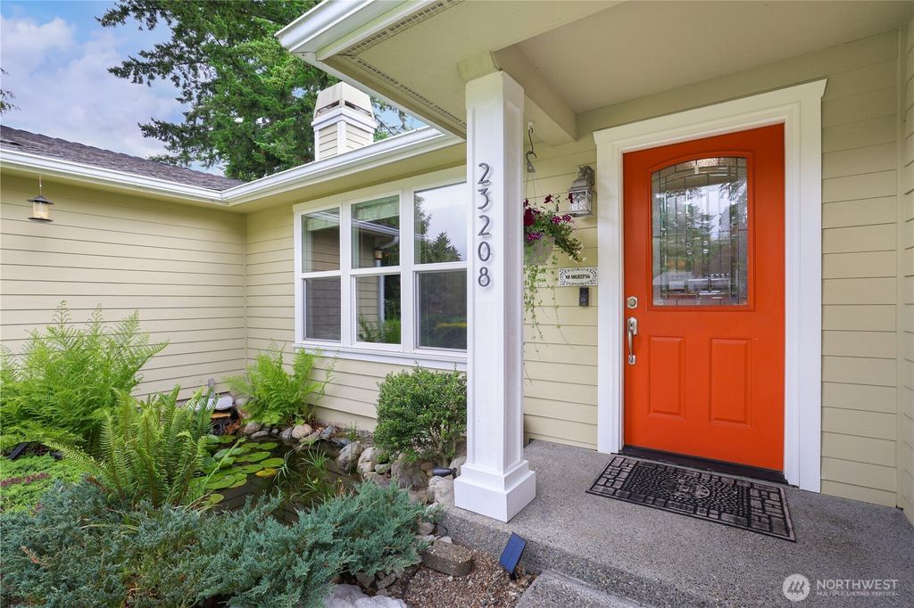 Photo of 23208 SE 267th Place, Maple Valley, WA 98038 (MLS # 2386957)
