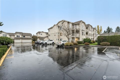 Photo of 12505 4th Avenue W #2040, Everett, WA 98204 (MLS # 2455718)