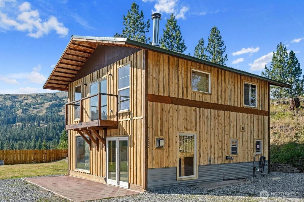 Photo of 3705 Hope Way, Kettle Falls, WA 99141 (MLS # 2460132)