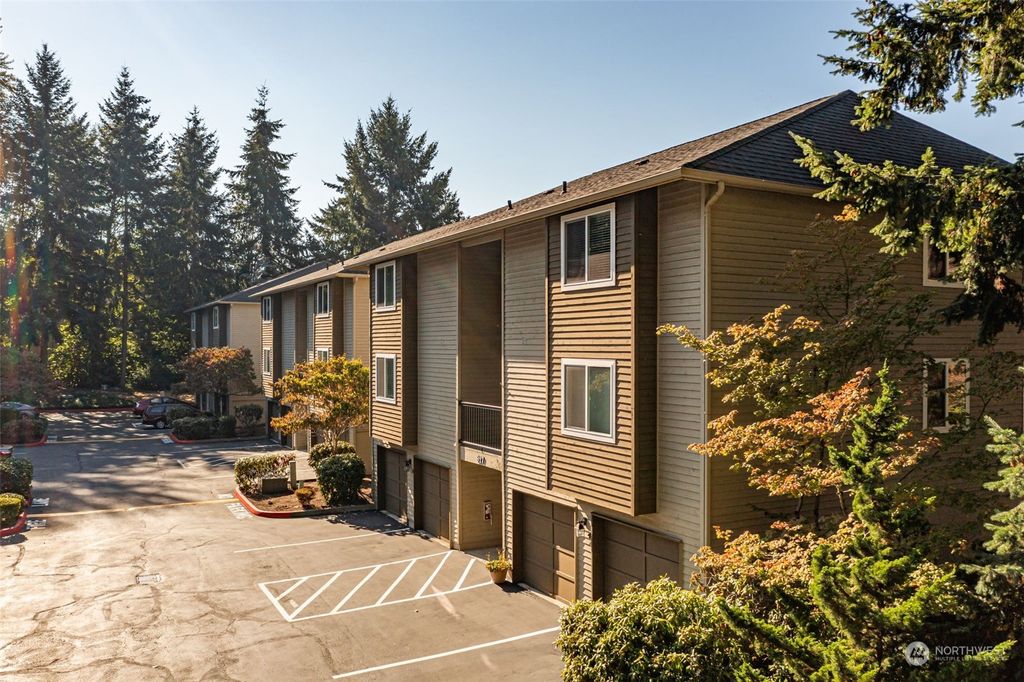 Photo of 917 5th Avenue #A4, Kirkland, WA 98033 (MLS # 2000580)
