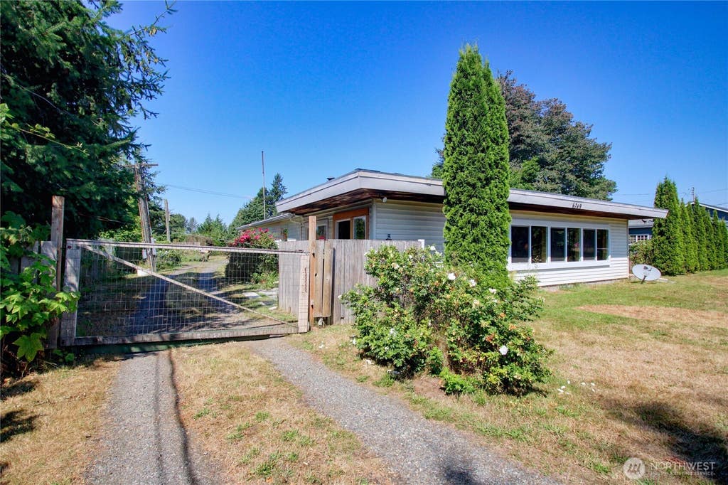 Photo of 6749 Guide Meridian Road, Lynden, WA 98264 (MLS # 2564575)