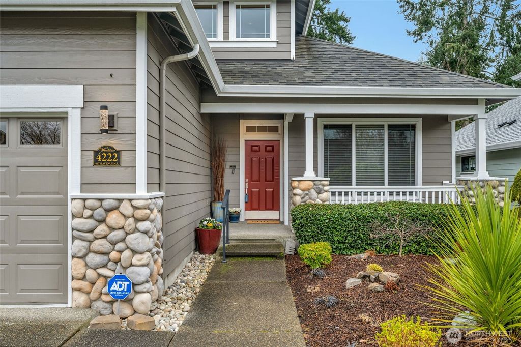 Photo of 4222 40 Avenue NE, Tacoma, WA 98422 (MLS # 2477500)