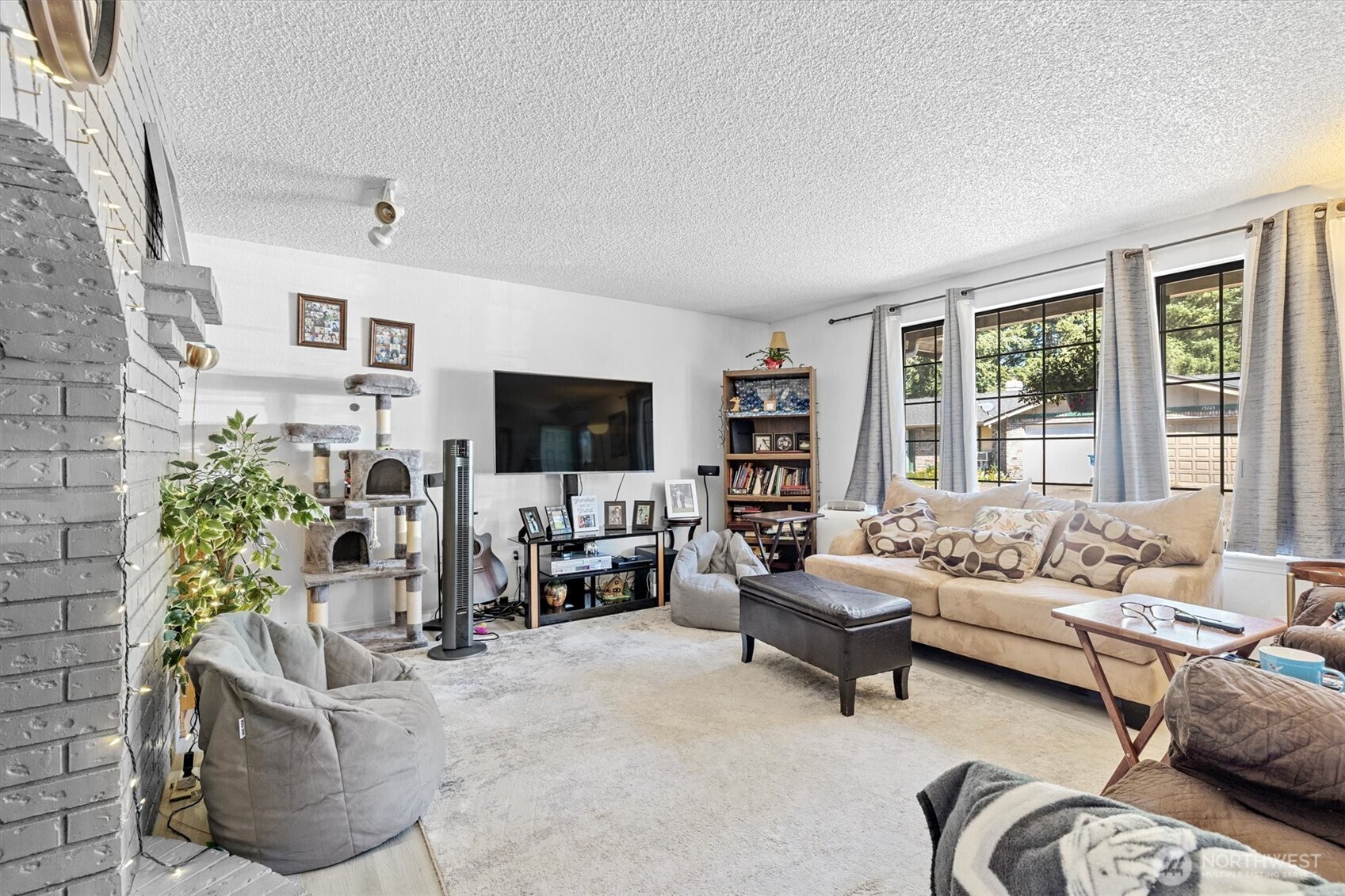 15107 15th Avenue E