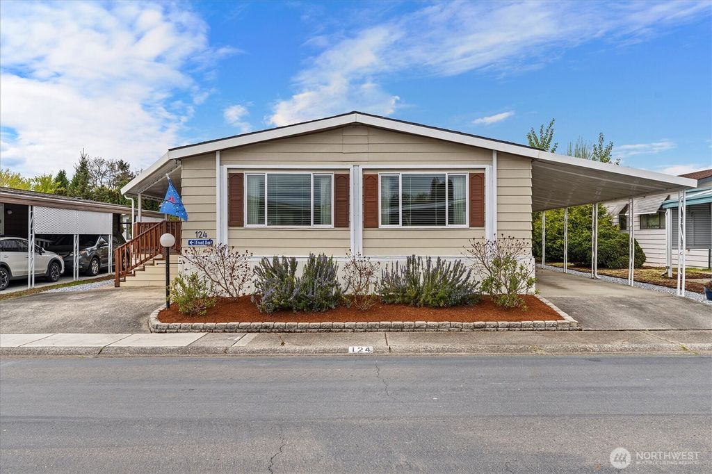 Photo of 11436 SE 208th Street #124, Kent, WA 98031 (MLS # 2512352)