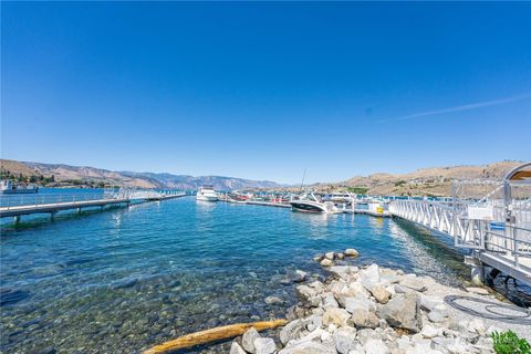 Photo of 1350 W Woodin Avenue #CDE1, Chelan, WA 98816 (MLS # 2459011)