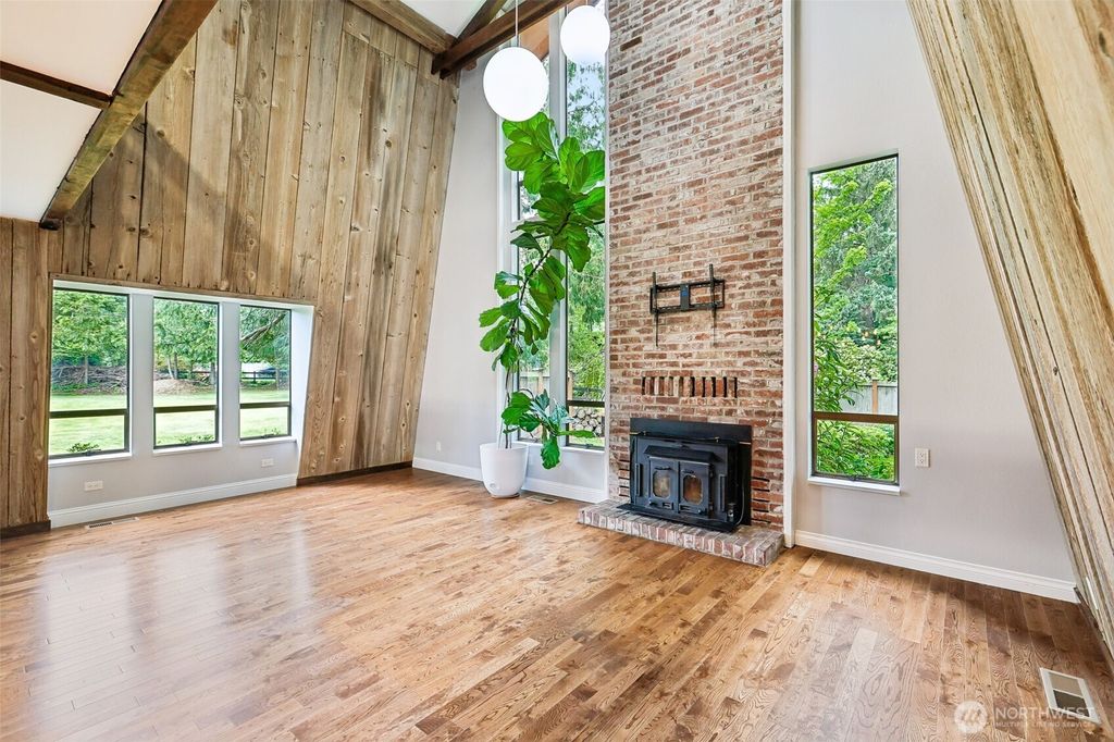 Photo of 11807 SE 192nd Street, Kent, WA 98031 (MLS # 2525888)