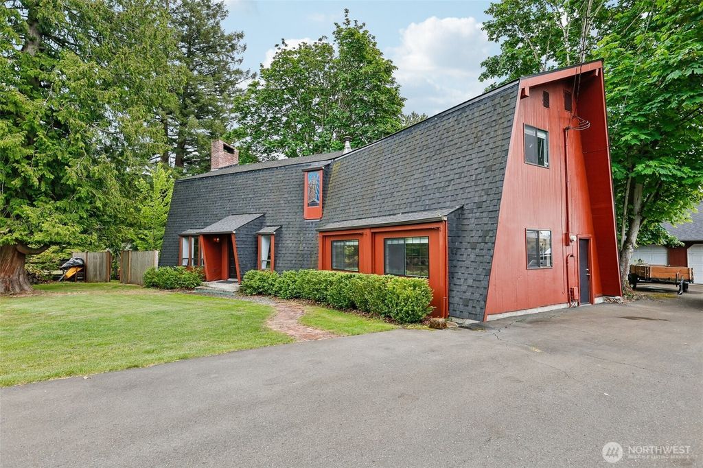 Photo of 11807 SE 192nd Street, Kent, WA 98031 (MLS # 2525888)