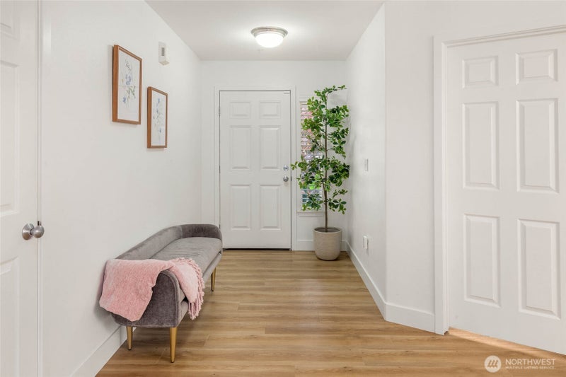 5231 NE 11th Court