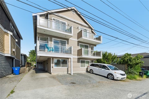 Photo of 6331 42nd Avenue SW #B, Seattle, WA 98136 (MLS # 2541150)