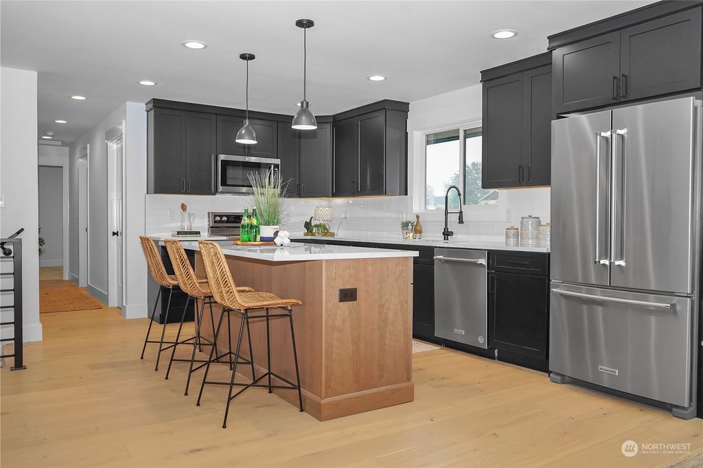 Photo of 14918 58th Avenue S, Tukwila, WA 98168 (MLS # 2031973)