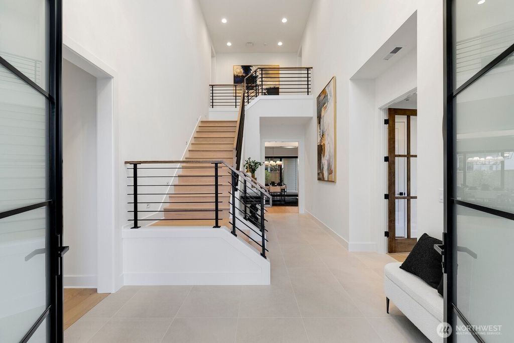 Photo of 4104 83rd Avenue SE, Mercer Island, WA 98040 (MLS # 2484851)