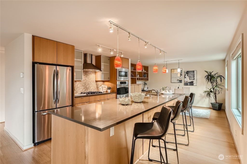 Photo of 9951 NE Lake Washington Boulevard #37, Bellevue, WA 98004 (MLS # 2151618)