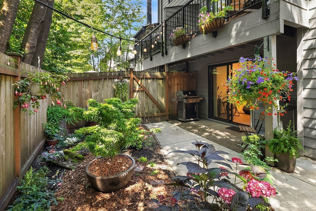 Photo of 15628 8th Avenue SW #B, Burien, WA 98166 (MLS # 2543462)