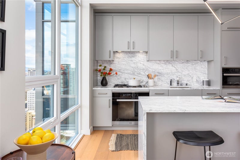 121 Stewart Street 3402