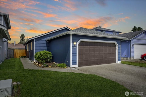 Photo of 709 Lois Lane, Sultan, WA 98294 (MLS # 2506013)
