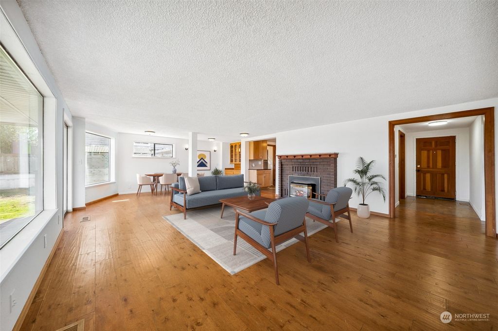 Photo of 20952 Military Road S, SeaTac, WA 98198 (MLS # 2219208)