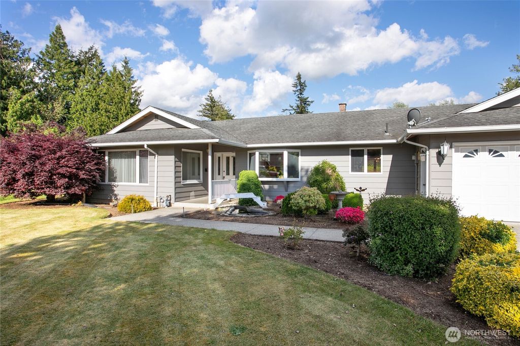 Photo of 508 17th Street, Lynden, WA 98264 (MLS # 2525498)