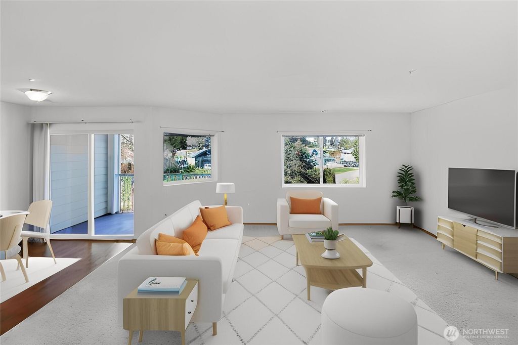 Photo of 1318 37th Street #2-420, Everett, WA 98201 (MLS # 2504198)