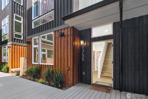 Photo of 1739 17th Avenue, Seattle, WA 98122 (MLS # 2593592)