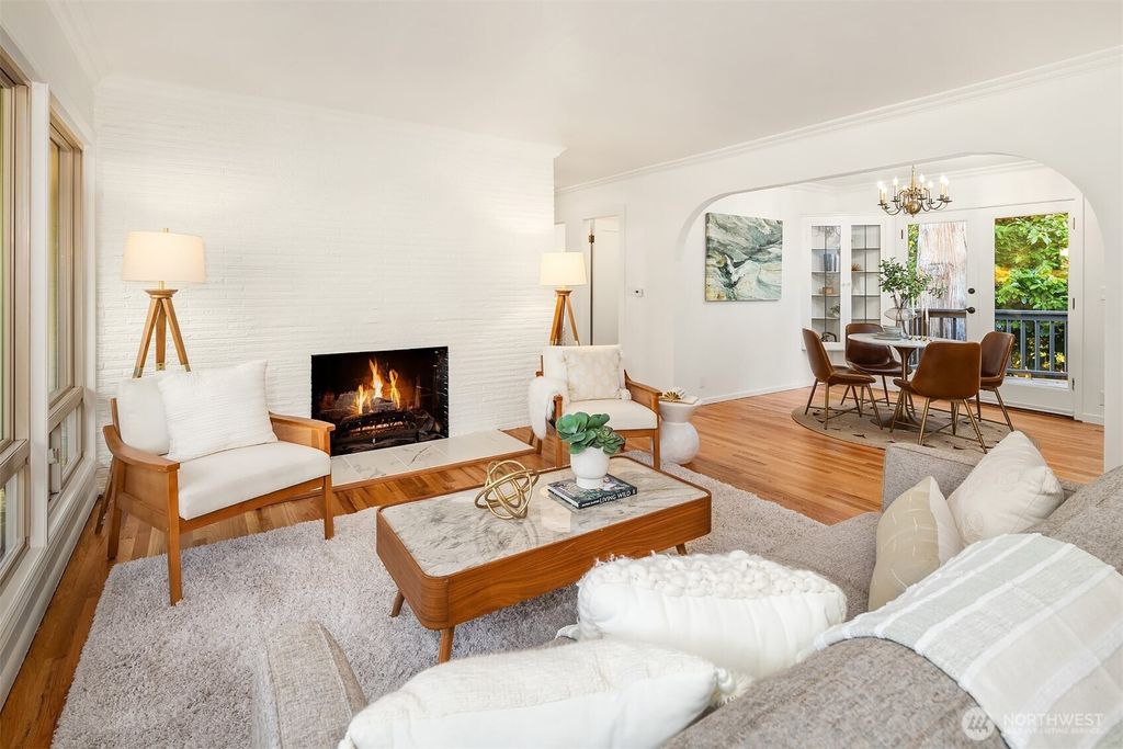 Photo of 10743 14th Avenue NE, Seattle, WA 98125 (MLS # 2471241)